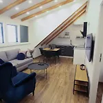 New Jakov & Niko Spalato