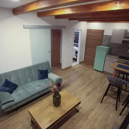 Lägenhet New Jakov & Niko *